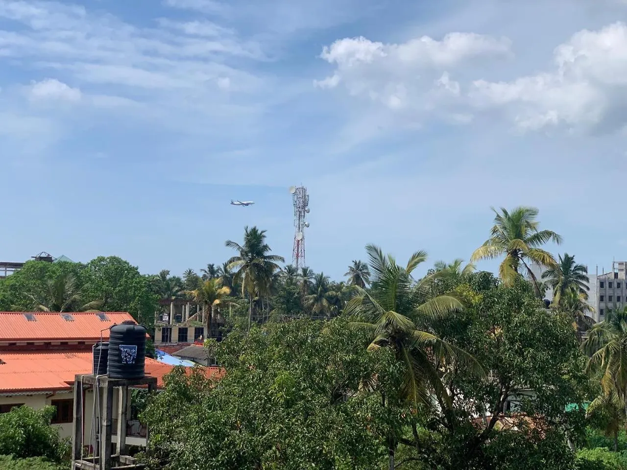 Lucky Transit Hotel - Katunayake Airport 0*,  Sri Lanka